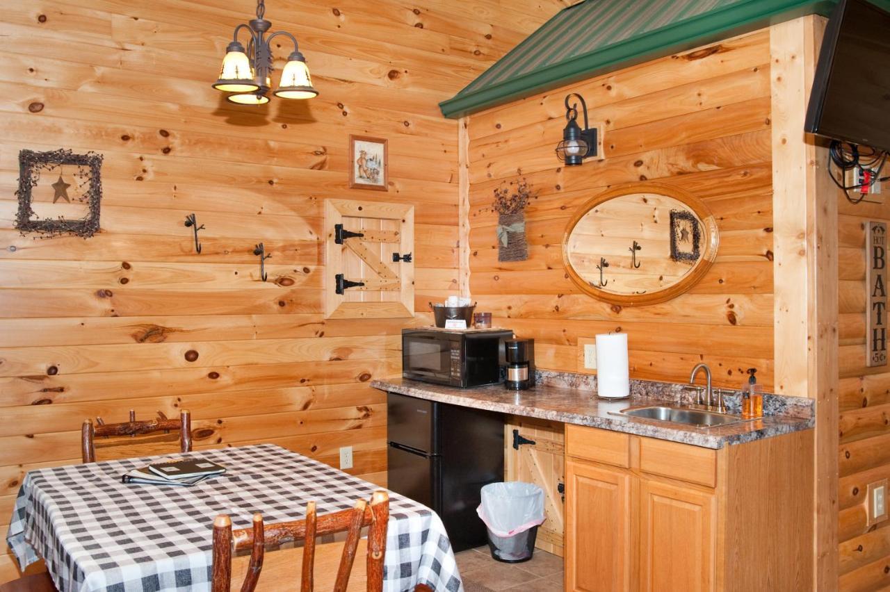 7Cs Lodging Flintstone 외부 사진