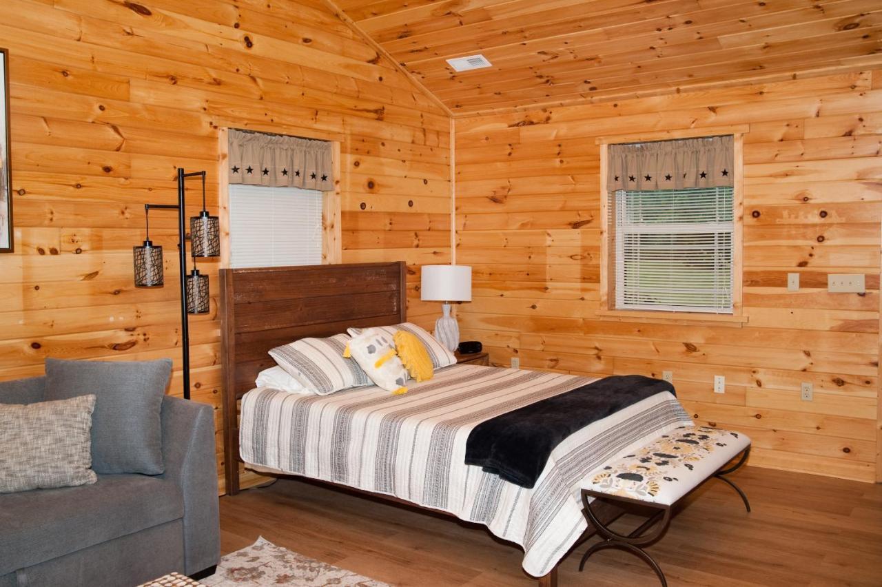 7Cs Lodging Flintstone 외부 사진
